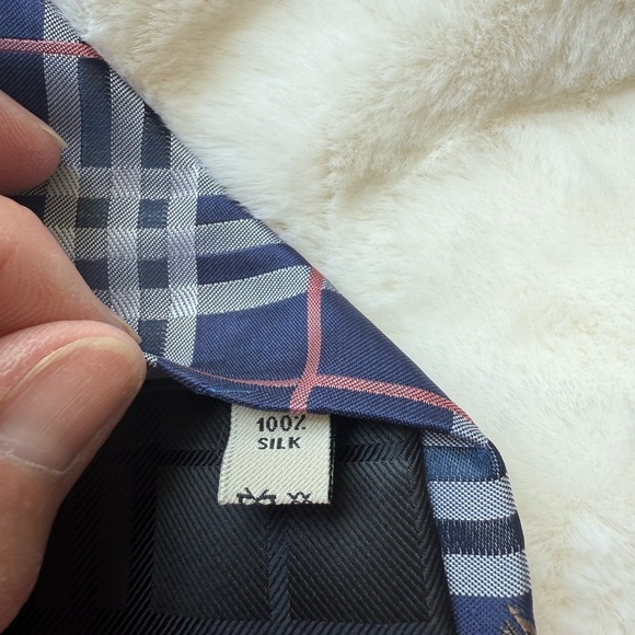 Burberry Navy and Gray Checkered Tie with Equestrian Knights in gold and blue - Picture 4 of 8